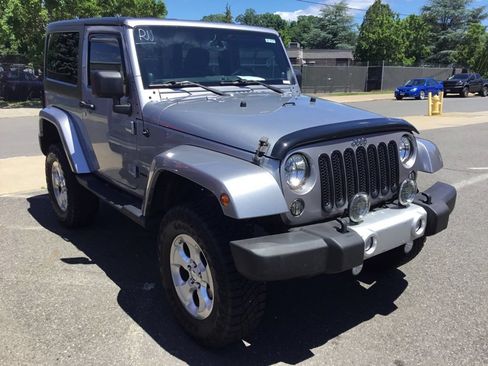 Used 2014 Jeep Wrangler Sahara w/ Dual Top Group AWD/4WD image 2