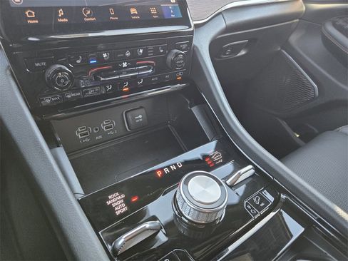 Used 2025 Jeep Grand Cherokee Summit w/ Adv Protech Group IV image 13