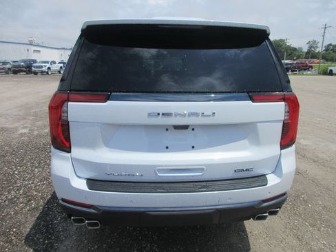 New 2026 GMC Yukon Denali Ultimate AWD/4WD image 5