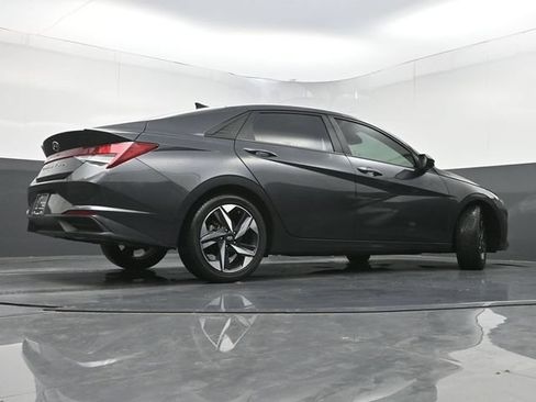 Used 2023 Hyundai Elantra SEL w/ Convenience Package FWD image 31
