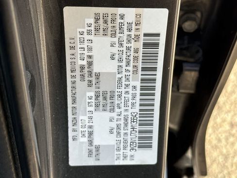 Used 2017 MAZDA MAZDA3 Sport w/ Preferred Equipment Package image 32