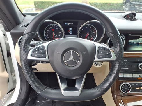 Used 2019 Mercedes-Benz SLC 300 image 21