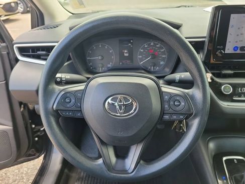 Used 2023 Toyota Corolla LE FWD image 21