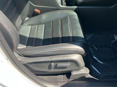Used 2025 Honda CR-V Sport Touring image 18
