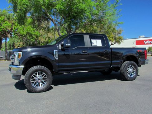Used 2019 Ford F250 XL w/ STX Appearance Package image 4