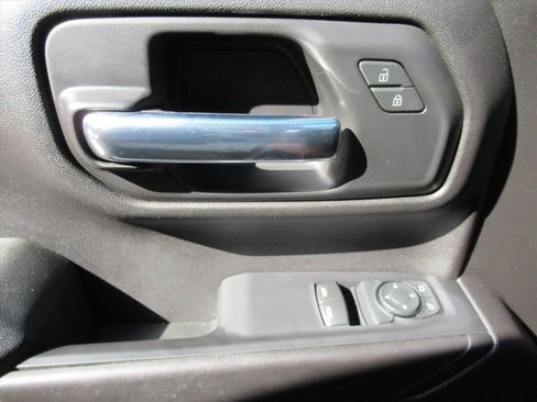 Used 2024 Chevrolet Silverado 1500 W/T image 18