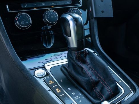 Used 2020 Volkswagen GTI SE image 14