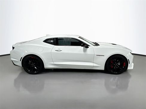 Used 2021 Chevrolet Camaro LT w/ Redline Edition image 5