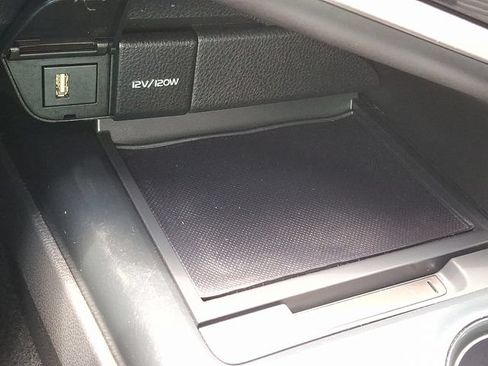 Used 2020 Toyota Camry SE FWD image 22