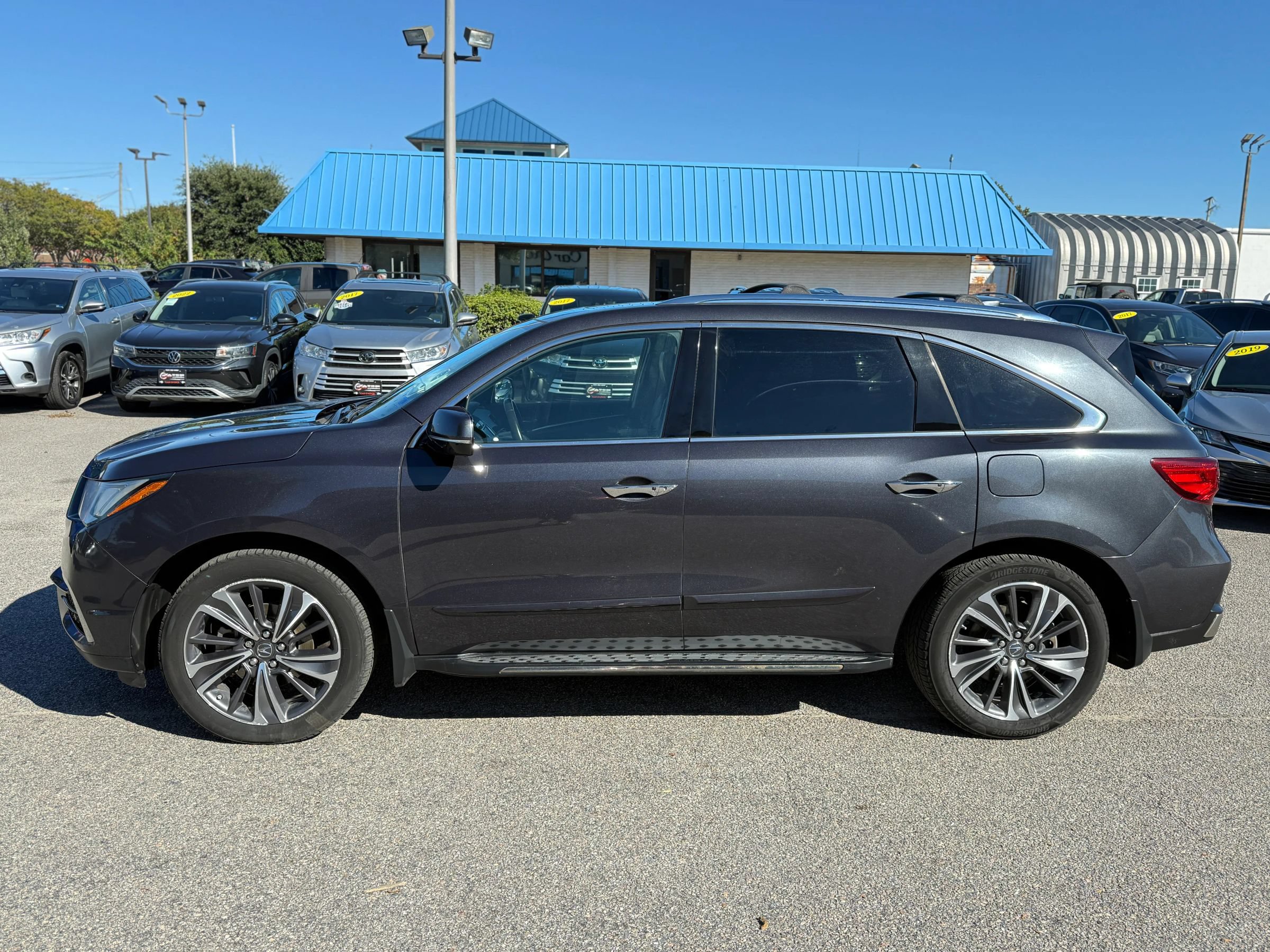 Used 2019 Acura MDX w/ Technology Package AWD/4WD image 3