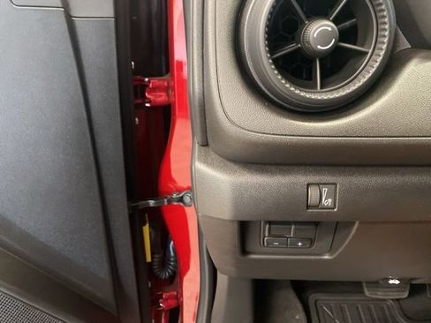 New 2026 Chevrolet Colorado Trail Boss AWD/4WD image 11