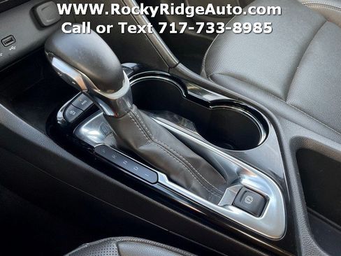 Used 2024 Buick Encore GX Sport Touring AWD/4WD image 18