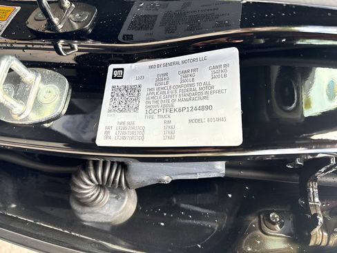 Used 2023 Chevrolet Colorado ZR2 AWD/4WD image 5
