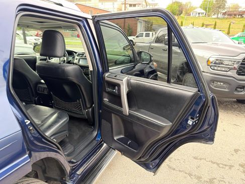 Used 2014 Toyota 4Runner Limited image 18