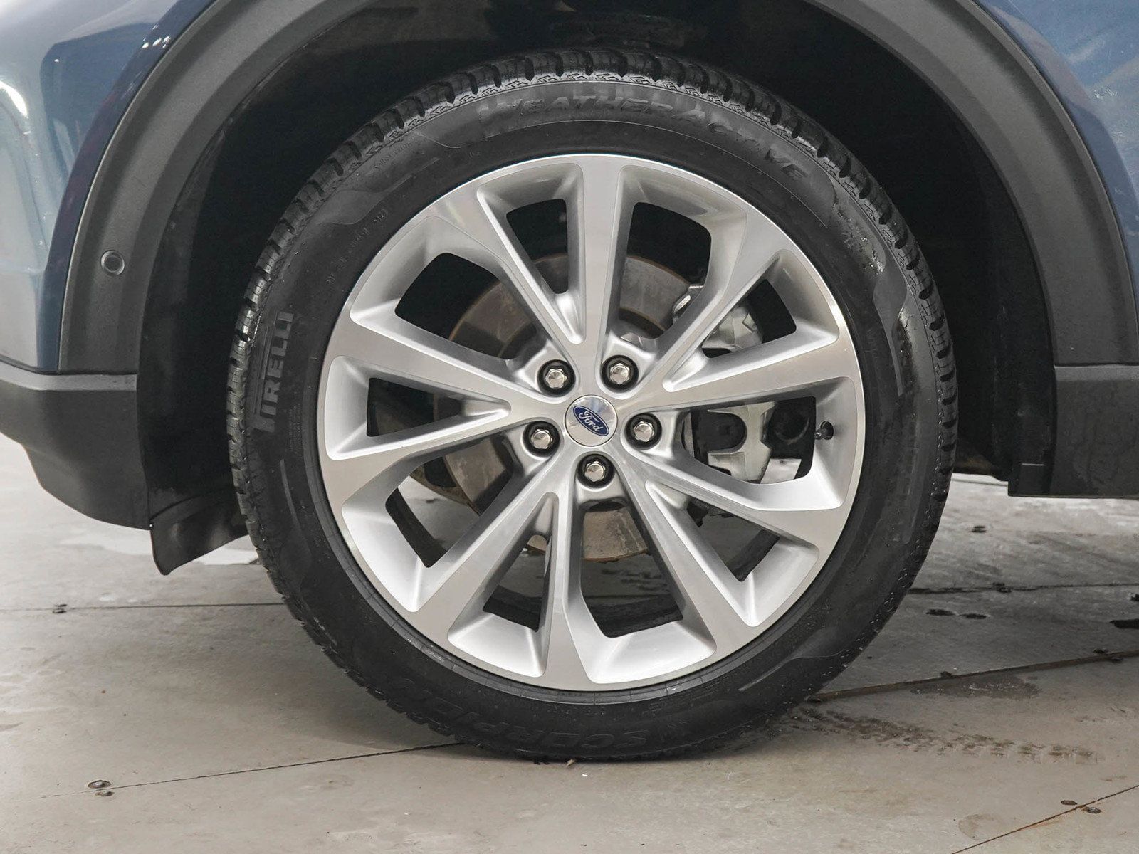Used 2021 Ford Explorer Platinum w/ Equipment Group 601A AWD/4WD image 30