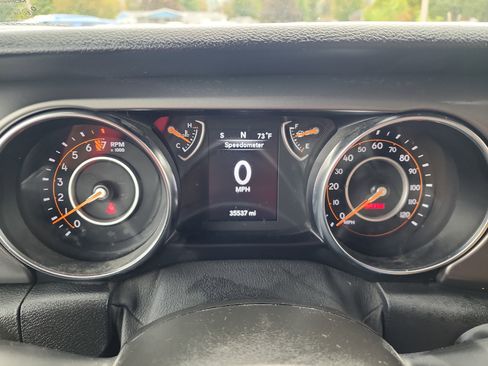 Used 2021 Jeep Wrangler Unlimited Sport image 24