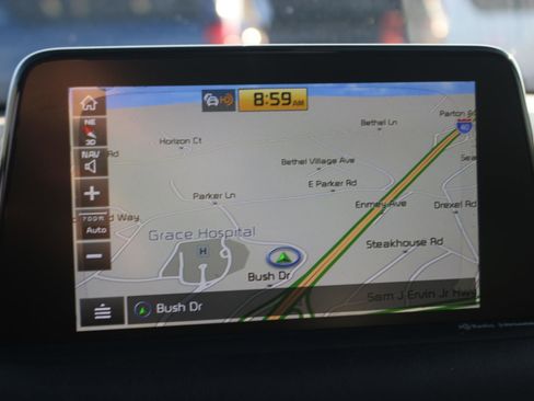 Used 2018 Kia Stinger Premium AWD/4WD image 25