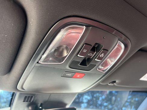 Used 2022 Kia Stinger GT-Line w/ Sun & Sound Package image 31