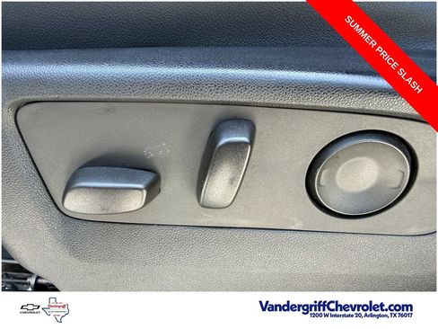 Used 2023 Chevrolet Suburban Premier RWD image 25