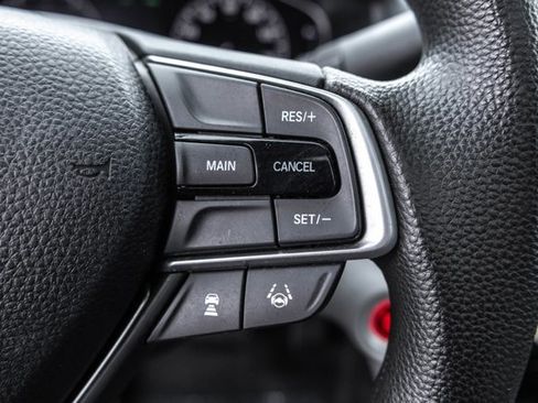 Used 2018 Honda Accord EX image 14