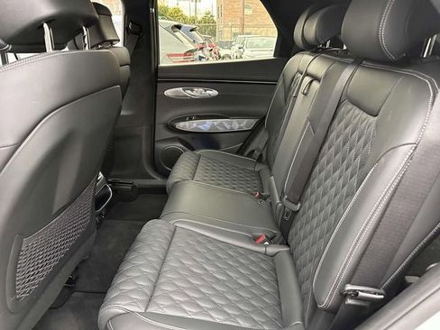 Used 2025 Genesis GV70 3.5T Sport w/ Sport Advanced Package image 15