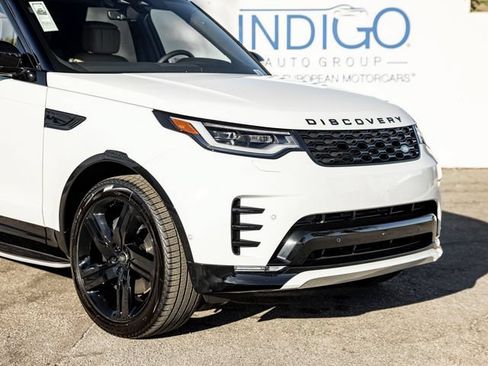 Used 2025 Land Rover Discovery Dynamic SE AWD/4WD image 5