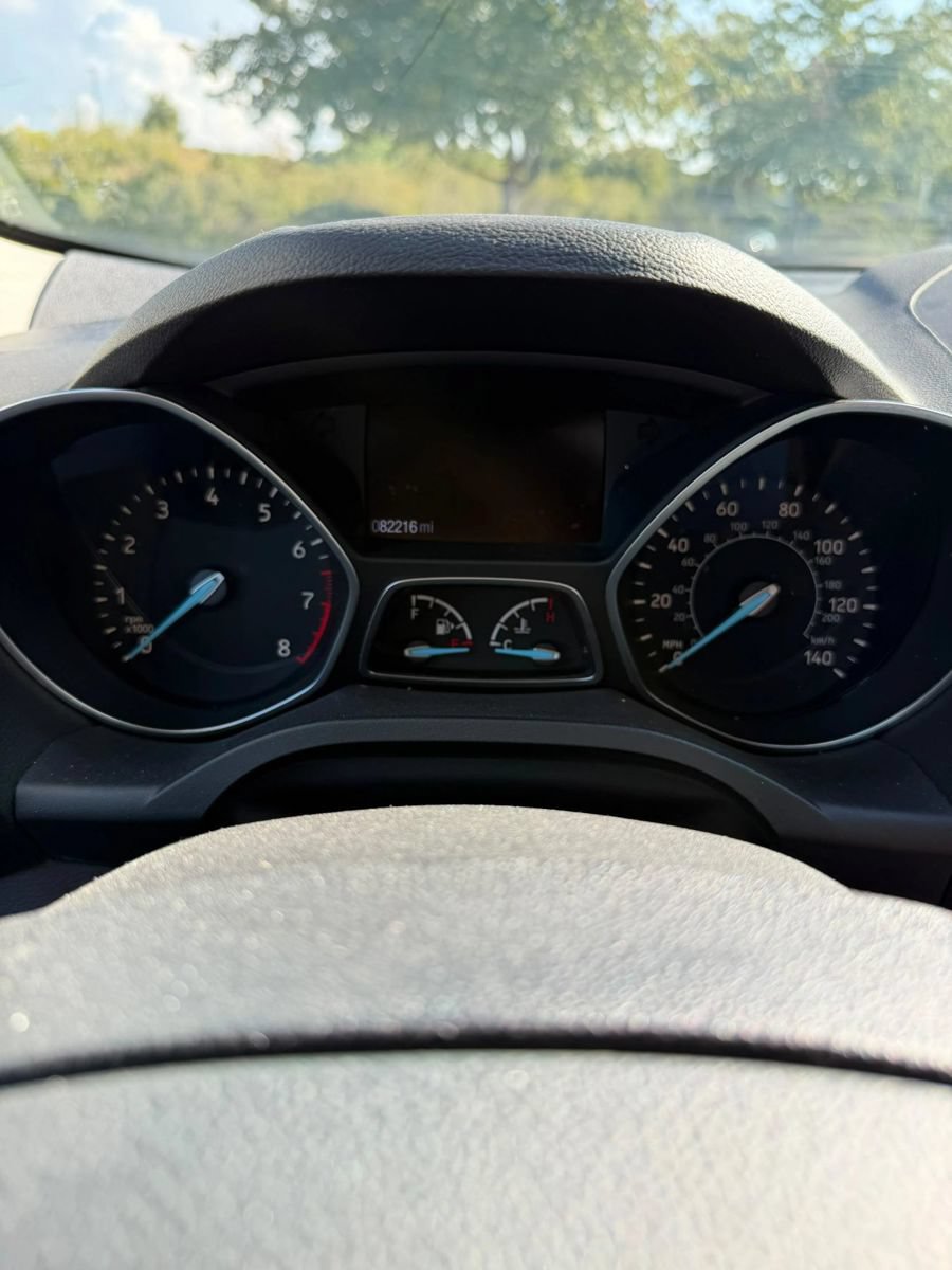 Used 2017 Ford Escape SE FWD image 9