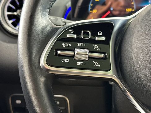 Certified 2023 Mercedes-Benz EQB 300 4MATIC image 29
