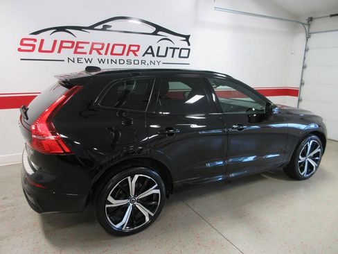 Used 2022 Volvo XC60 B5 R-Design w/ Advanced Package AWD/4WD image 5