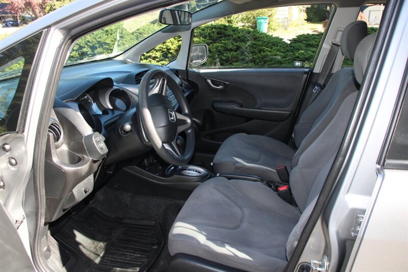Used 2010 Honda Fit image 5
