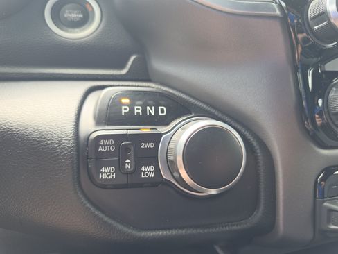 Used 2022 RAM 1500 Big Horn AWD/4WD image 25