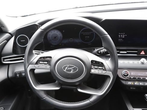 Used 2023 Hyundai Elantra Limited w/ Cargo Package image 20