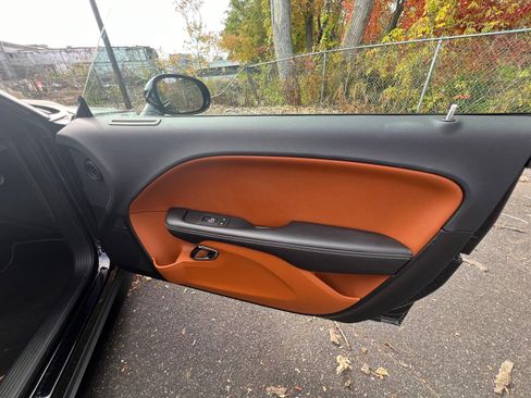 Used 2017 Dodge Challenger SRT Hellcat image 21