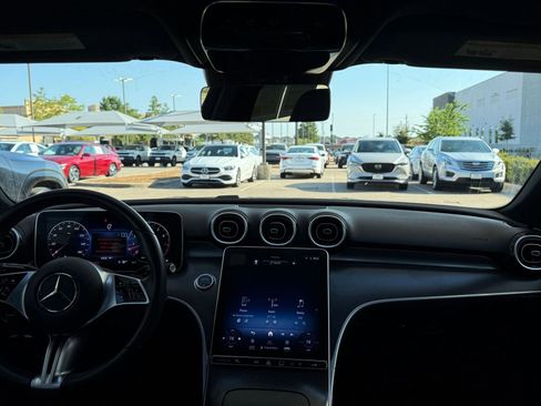 Used 2024 Mercedes-Benz C 300 4MATIC Sedan image 33