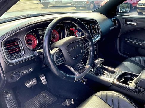 Used 2019 Dodge Charger SRT Hellcat w/ Harman/Kardon Audio Group RWD image 6