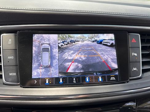 Used 2020 Buick Enclave Avenir w/ Avenir Technology Package AWD/4WD image 40