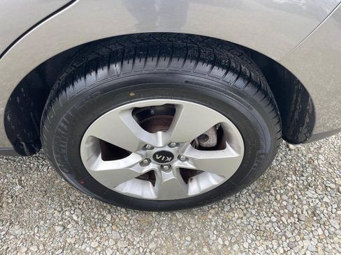 Used 2017 Kia Soul FWD image 28