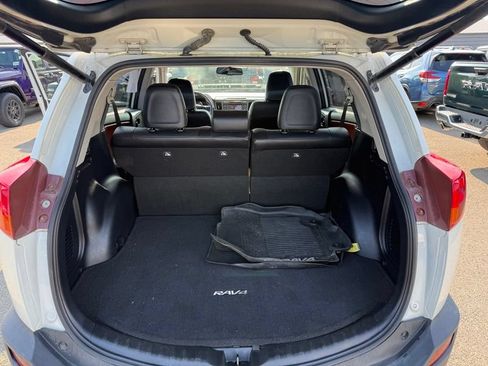 Used 2015 Toyota RAV4 Limited AWD/4WD image 7