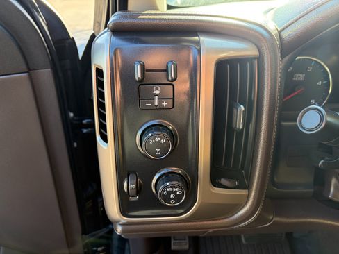 Used 2018 GMC Sierra 2500 Denali image 14
