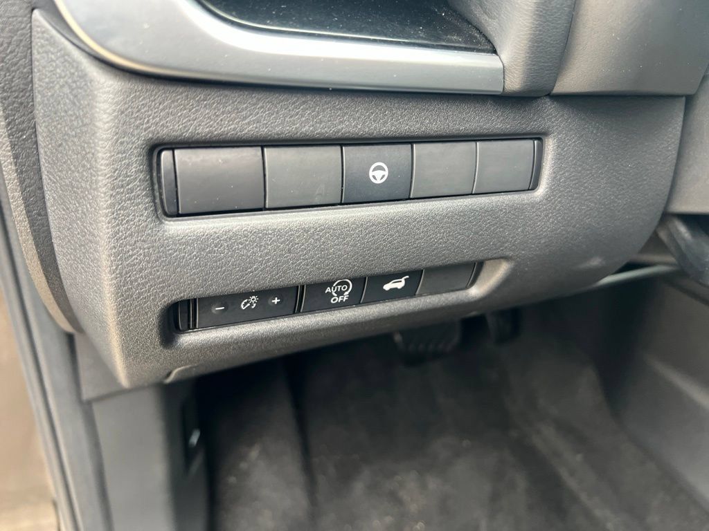 Certified 2023 Nissan Rogue SL AWD/4WD image 52