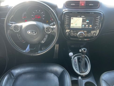 Used 2015 Kia Soul + w/ Primo Package FWD image 22