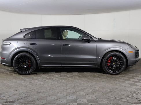 Used 2021 Porsche Cayenne GTS w/ Premium Package Plus image 20