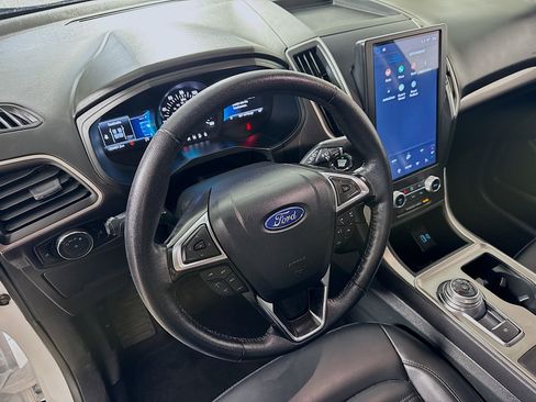 Used 2024 Ford Edge SEL image 23