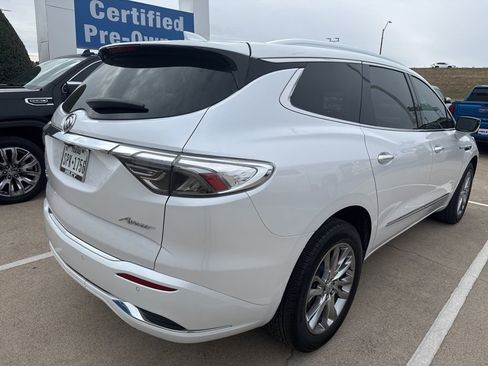 Used 2023 Buick Enclave Avenir image 5