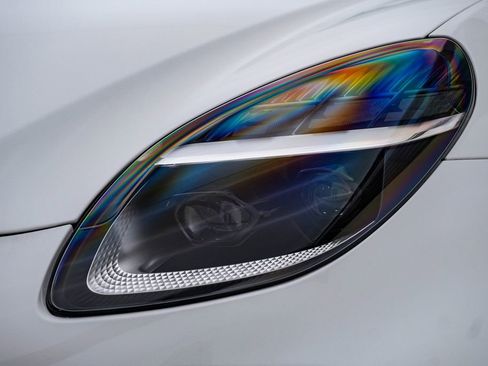 New 2026 Aston Martin V8 Vantage S image 6