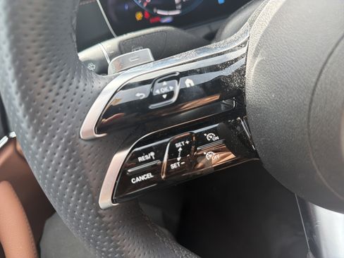 Used 2023 Mercedes-Benz E 450 Cabriolet image 19