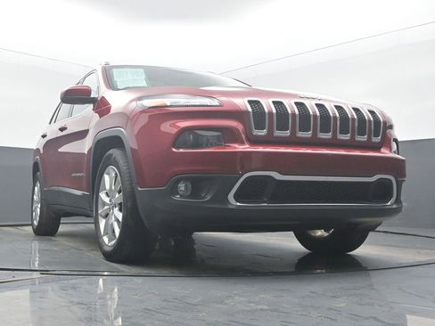 Used 2017 Jeep Cherokee Limited image 53