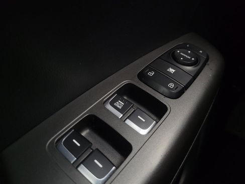 Used 2021 Kia Sportage LX FWD image 27