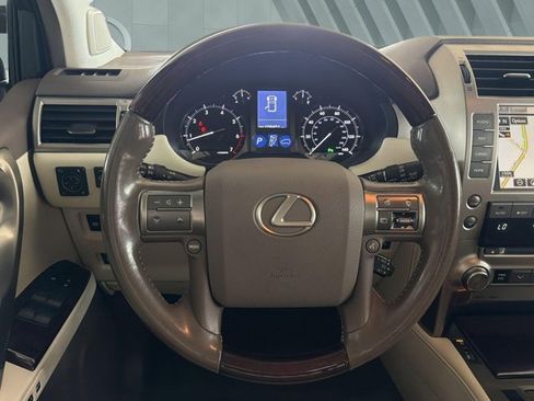 Used 2019 Lexus GX 460 Premium w/ Premium Package AWD/4WD image 15