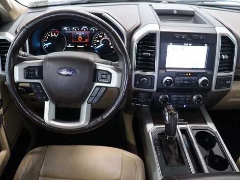 Used 2018 Ford F150 Lariat w/ Equipment Group 502A Luxury AWD/4WD image 10